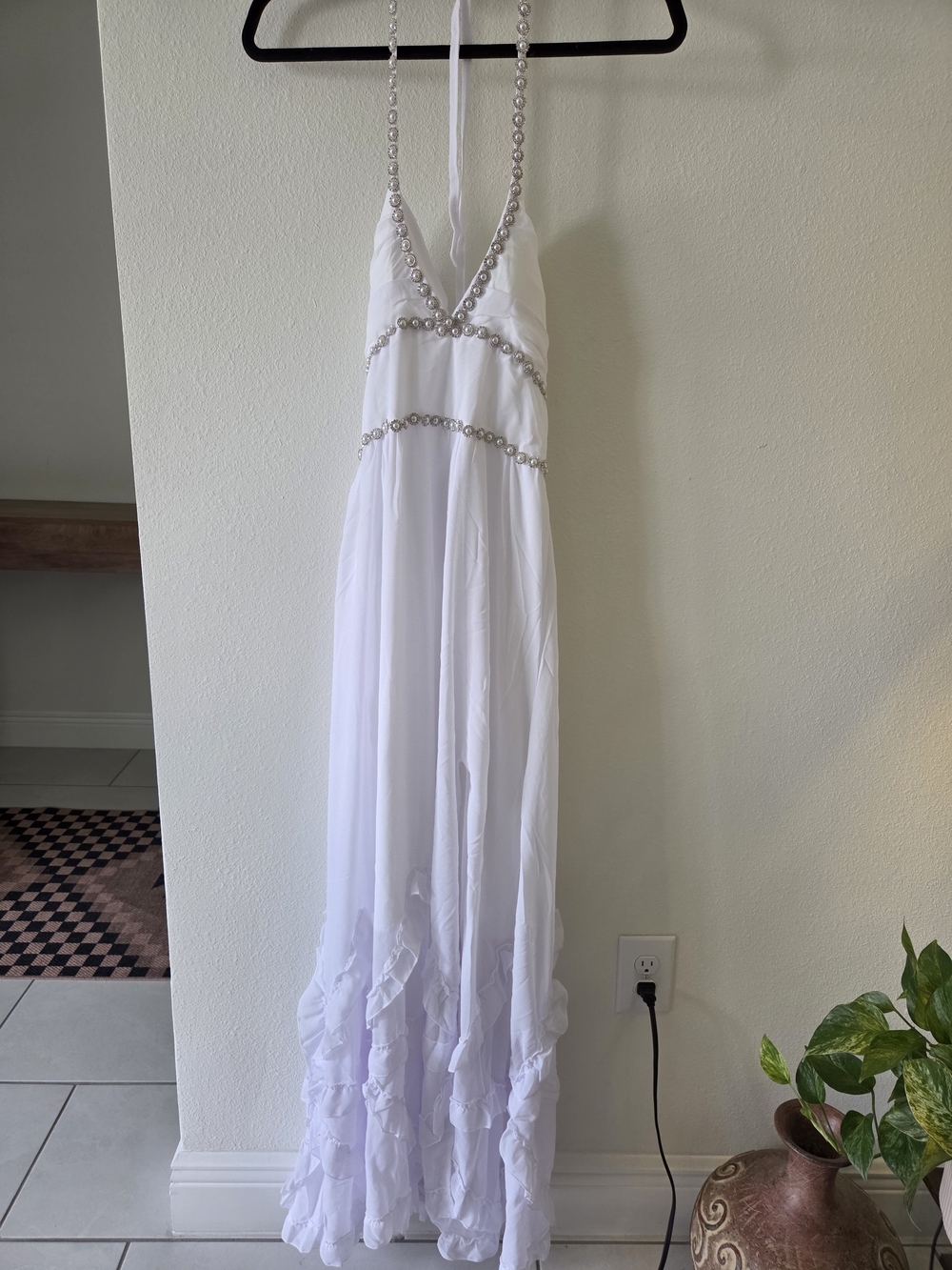 White Beaded V-Neck Maxi Dress - Picture 2 of 6
